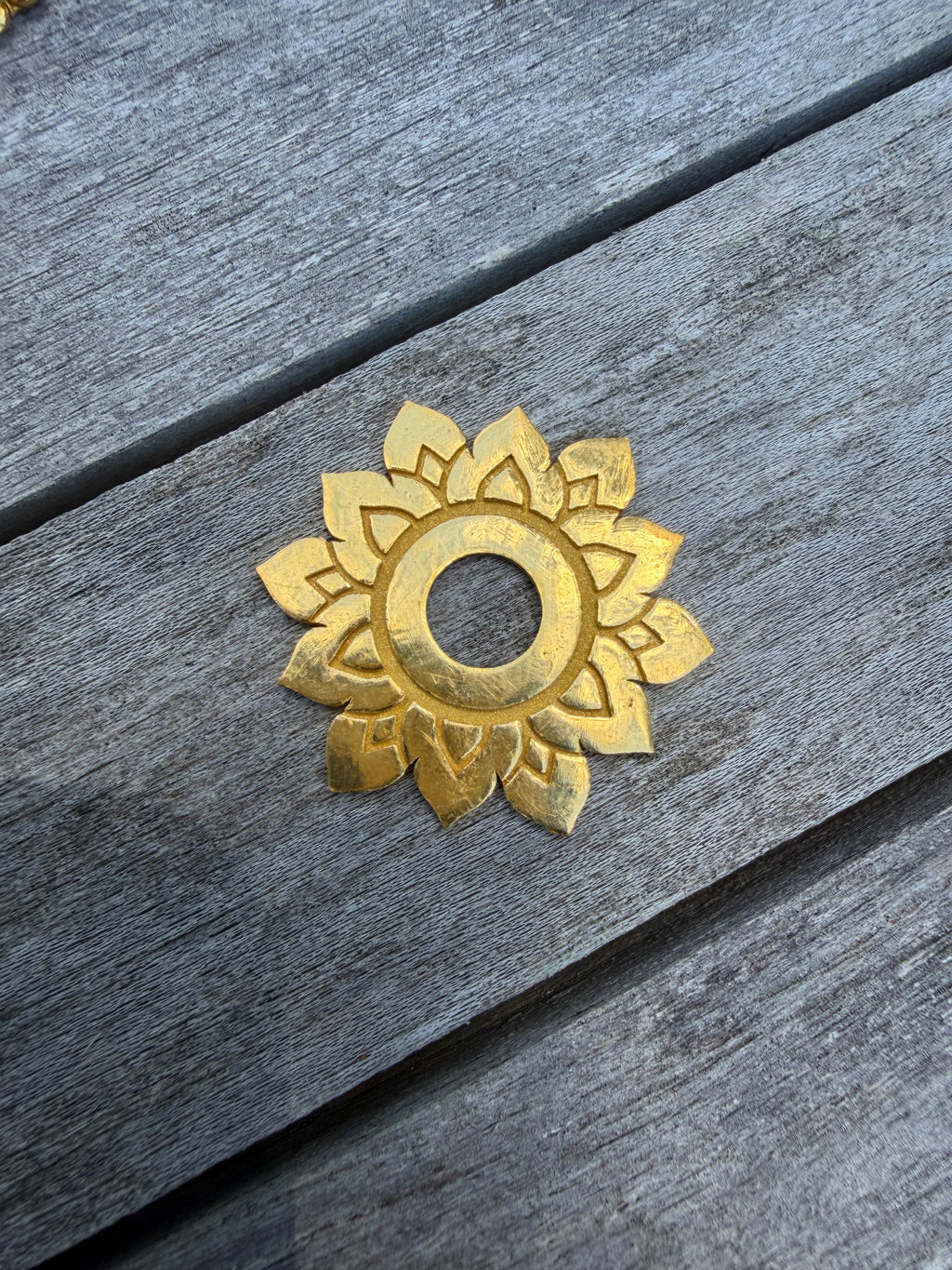 15.9g | 30mm Lotus | 24k