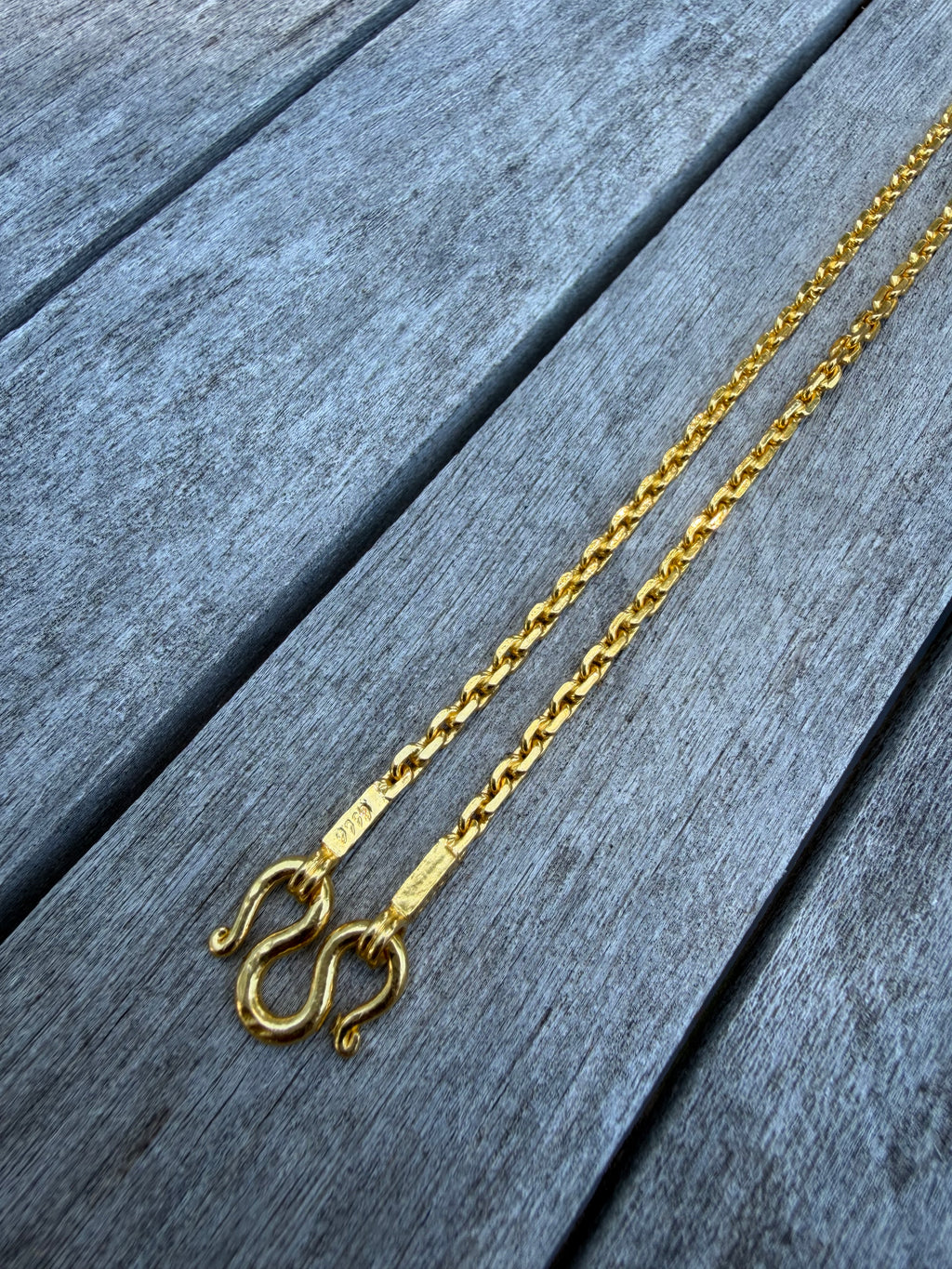 37.5g | 24" | 2.3mm Anchor Chain | 24k