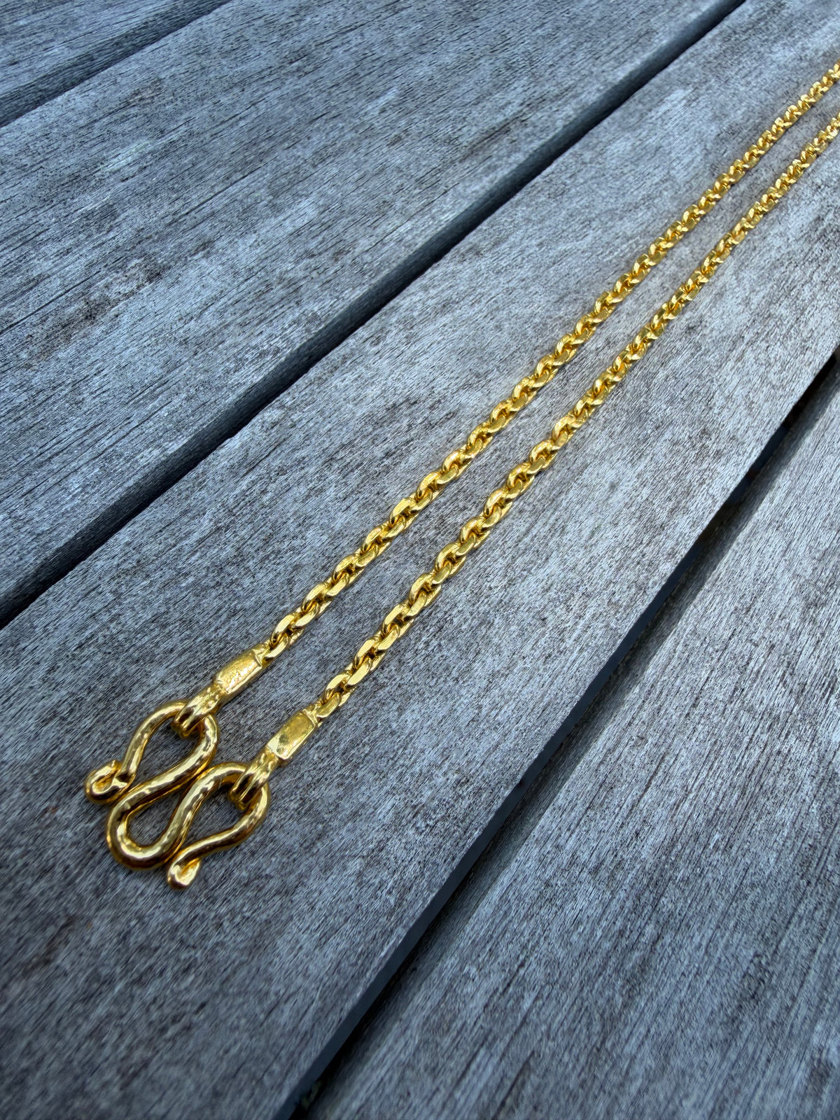 37.5g | 24" | 2.3mm Anchor Chain | 24k