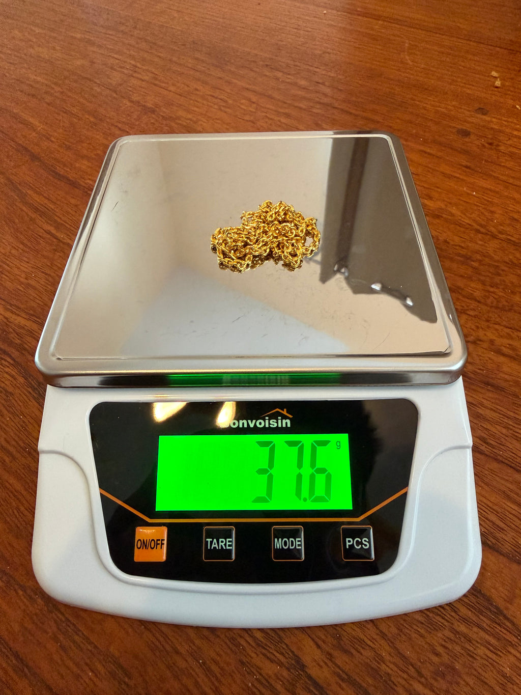 37.6g | 23.5" | 2.3mm Anchor Chain | 24k