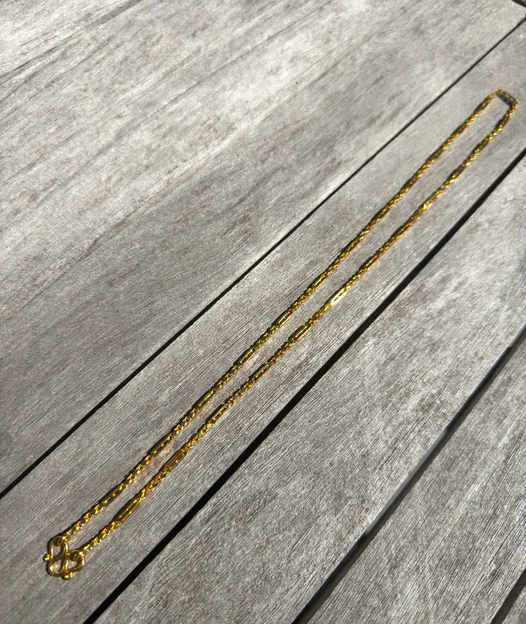 30g |23.5" | 2.5mm Nugget/Bar Chain | 24k