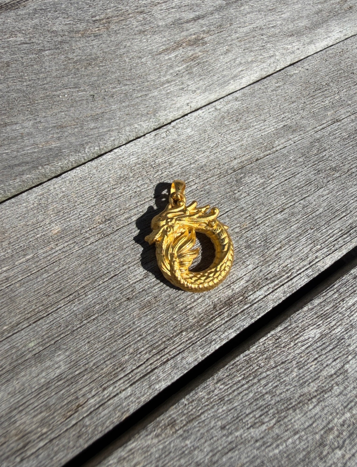 2.2g | Hollow Dragon Pendant| 24k