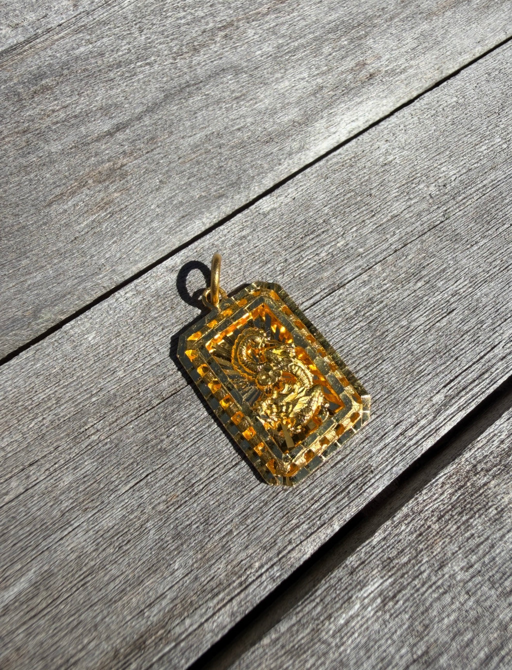 11.2 | 24k | Dragon Pendant