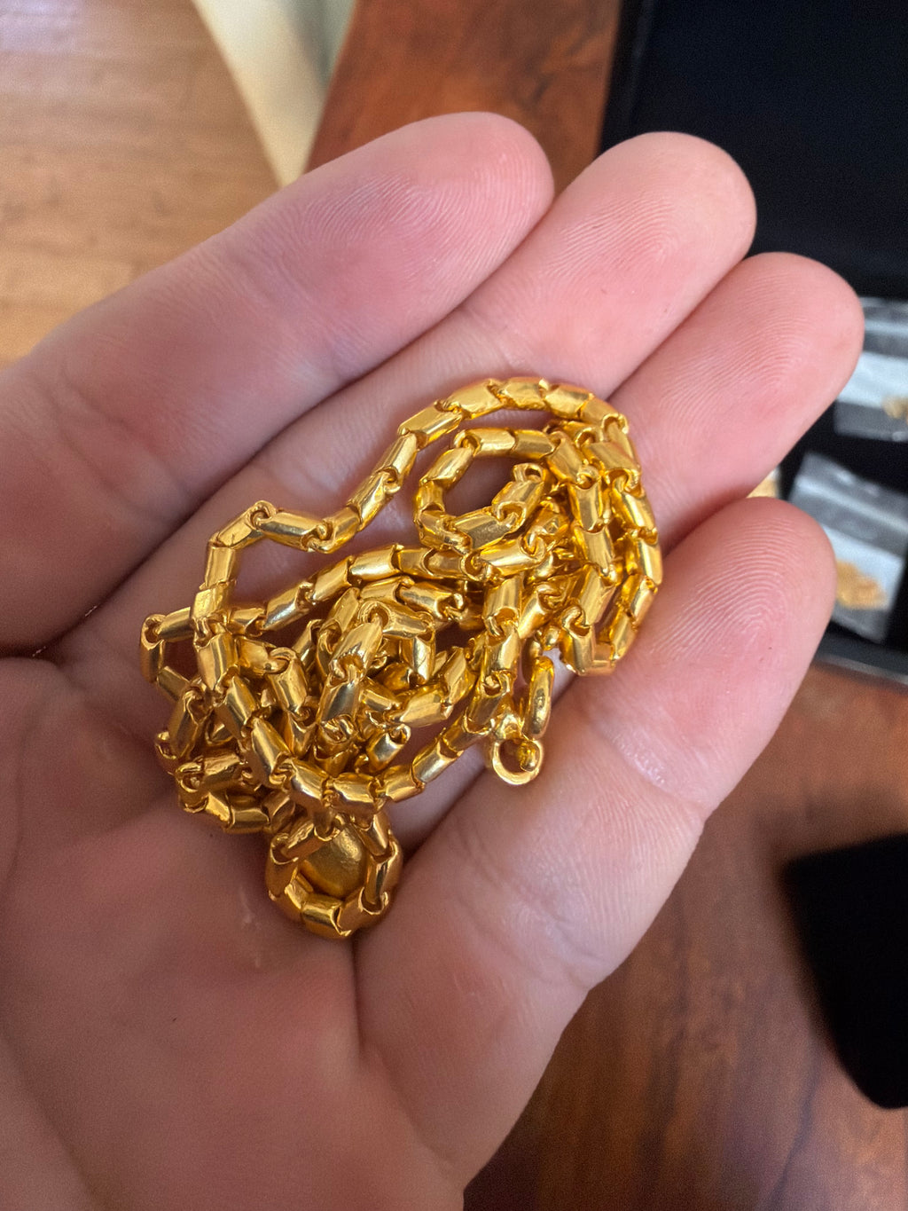 30.1g | 2.7mm | 22.5” | 24k barrel Chain