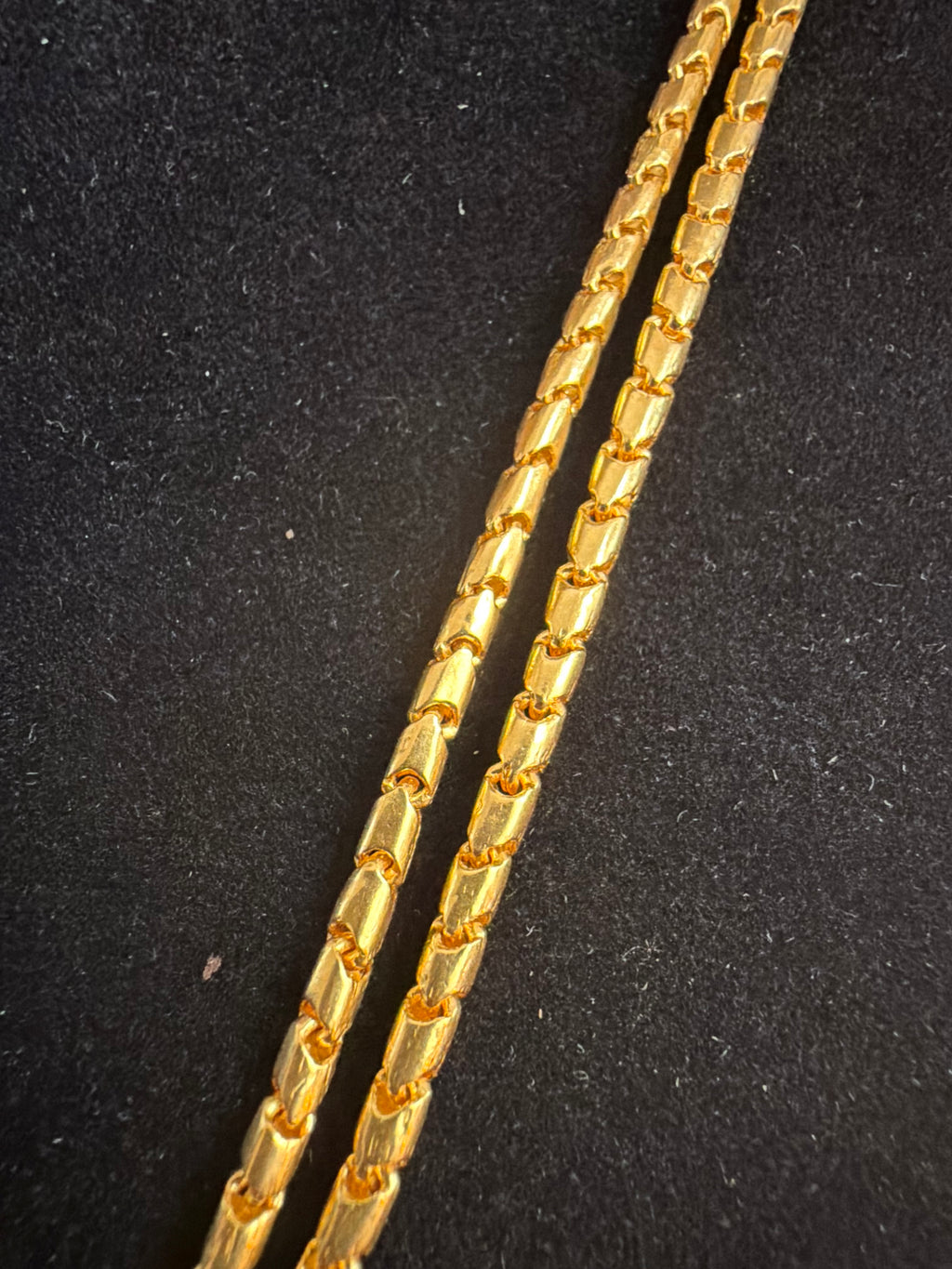 30.1g | 2.7mm | 22.5” | 24k barrel Chain