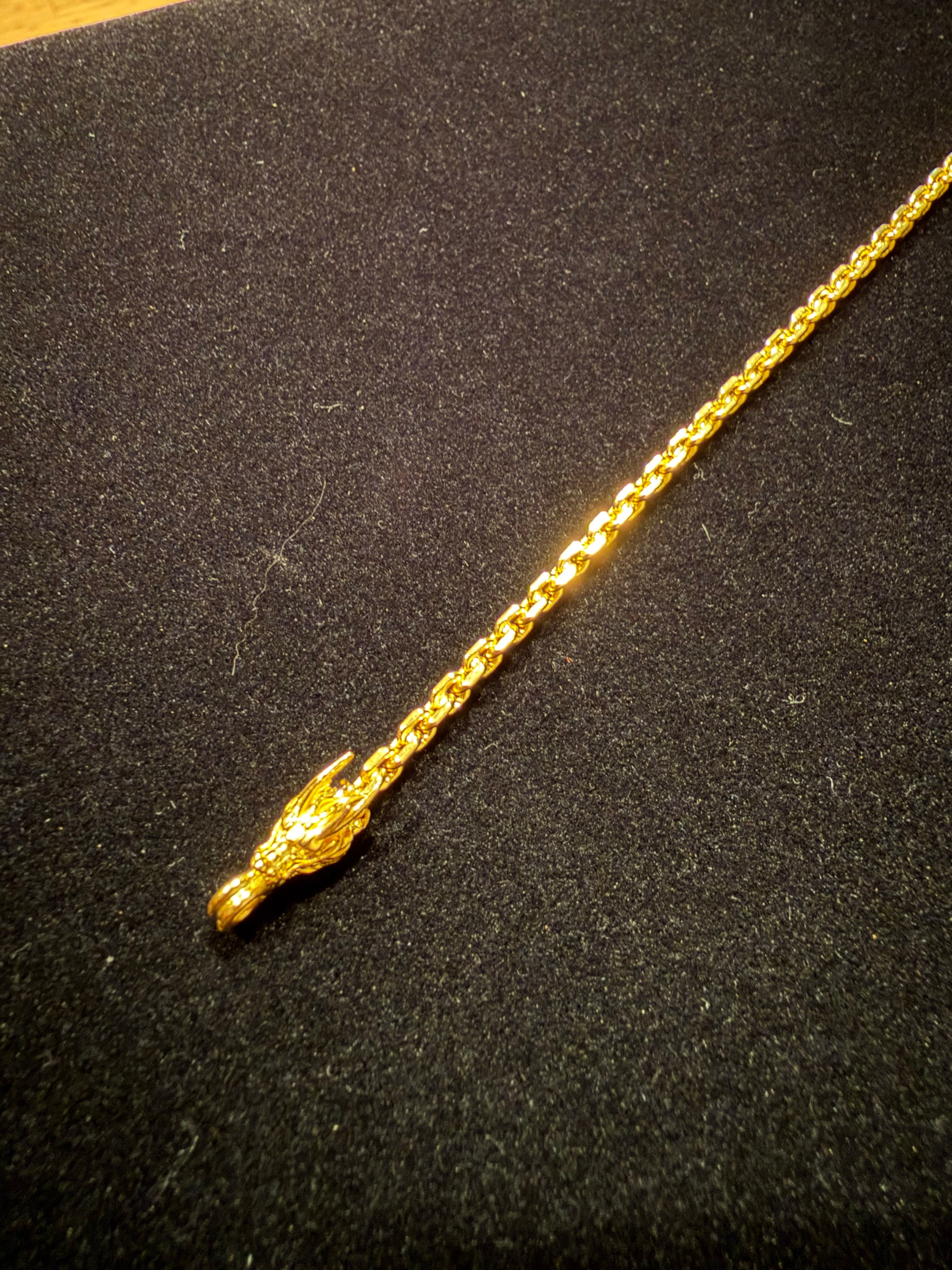 16.76g | 3mm | 7.5” | 24k Dragon Anchor Bracelet