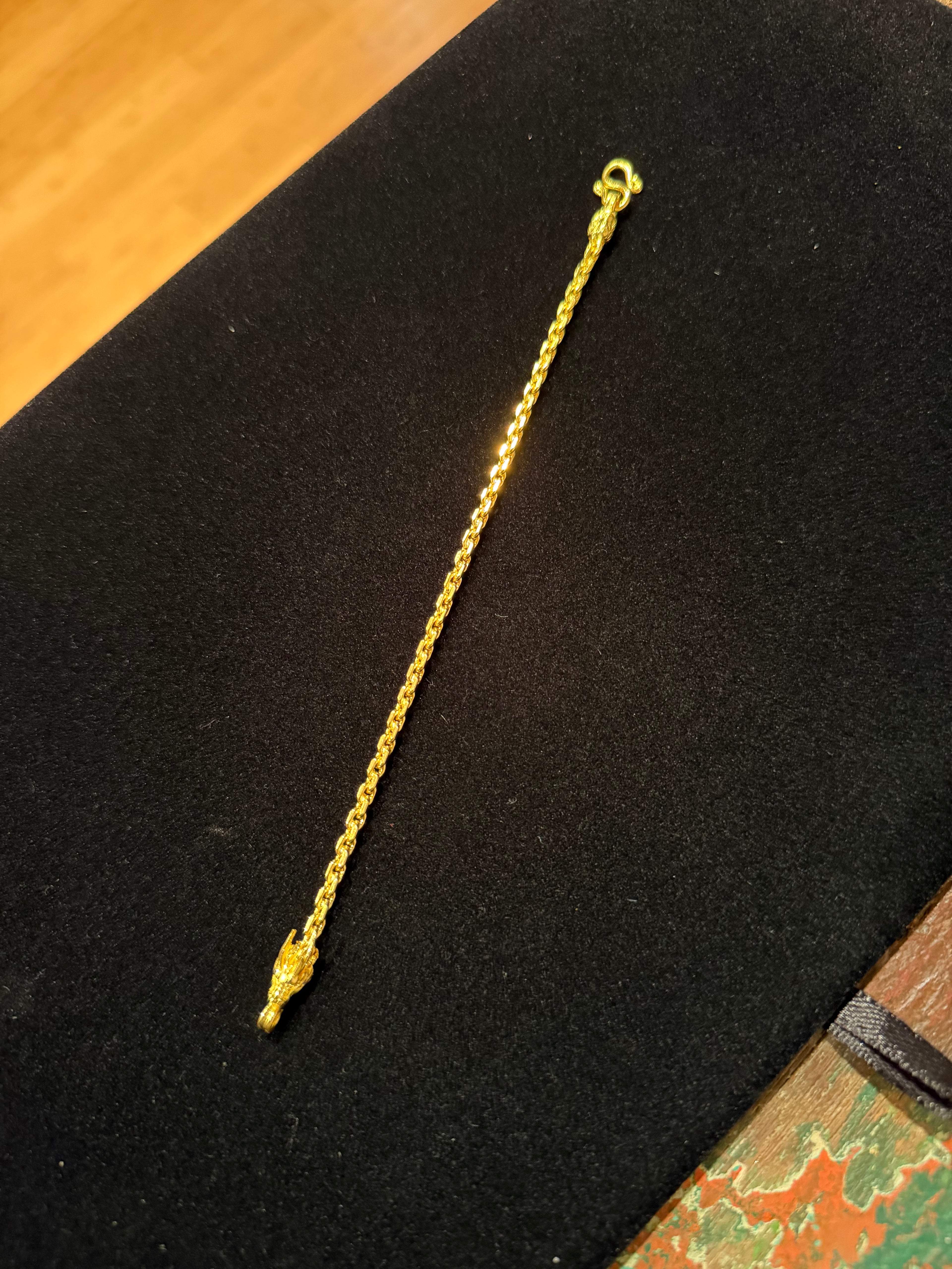 16.76g | 3mm | 7.5” | 24k Dragon Anchor Bracelet
